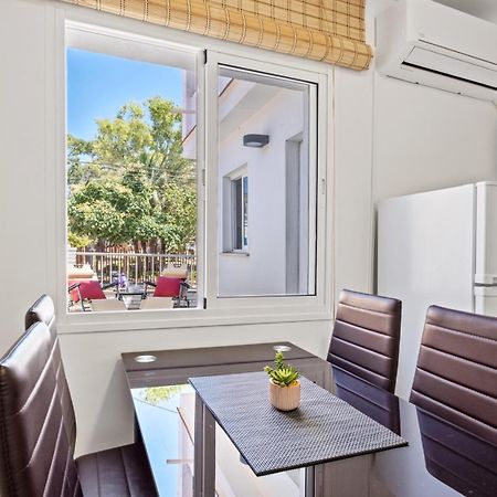Apartamento En La Playa Con Terraza Malaga Bagian luar foto