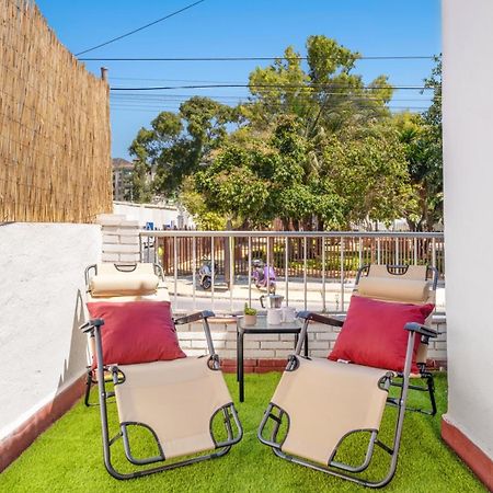 Apartamento En La Playa Con Terraza Malaga Bagian luar foto
