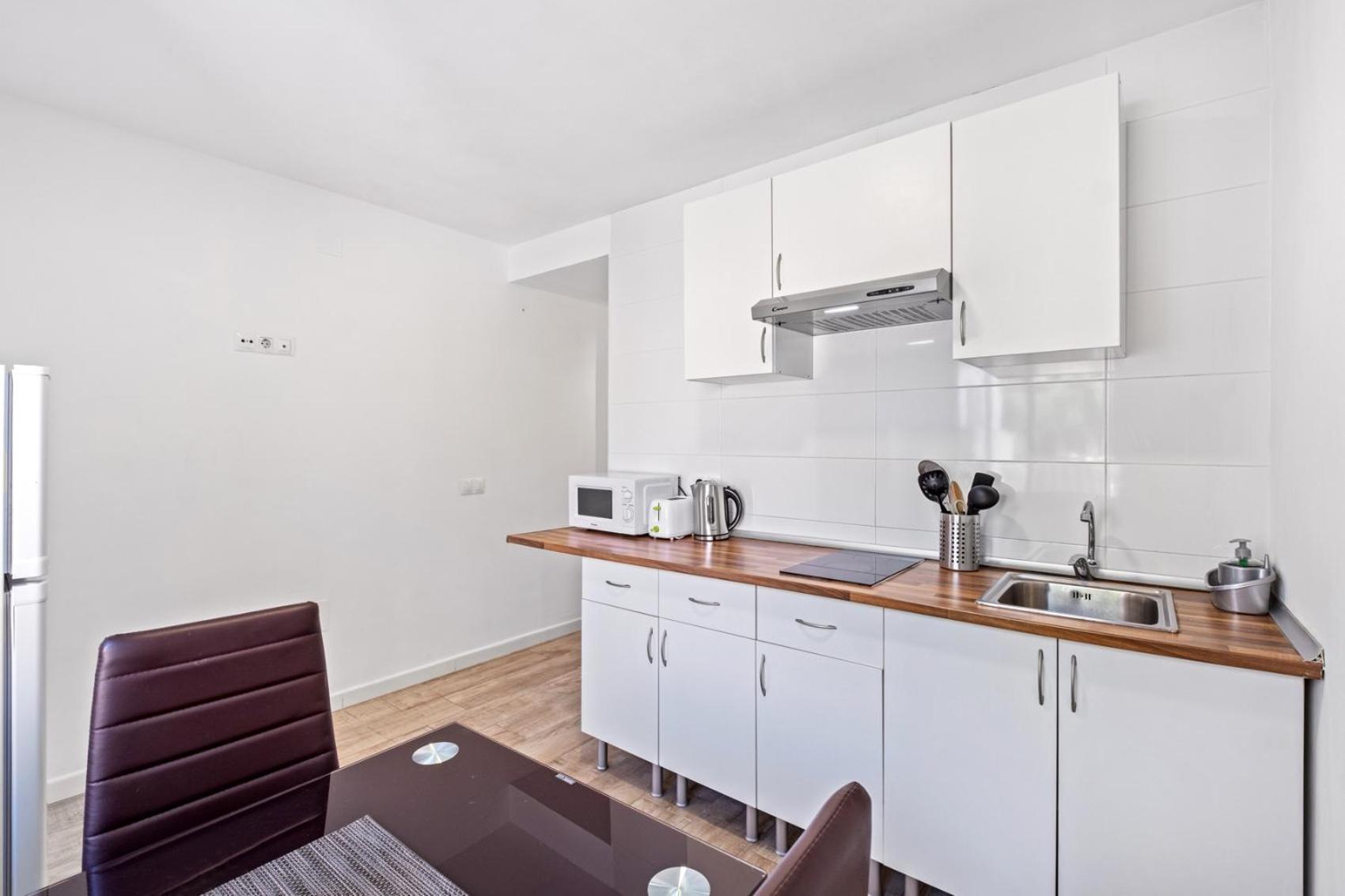 Apartamento En La Playa Con Terraza Malaga Bagian luar foto