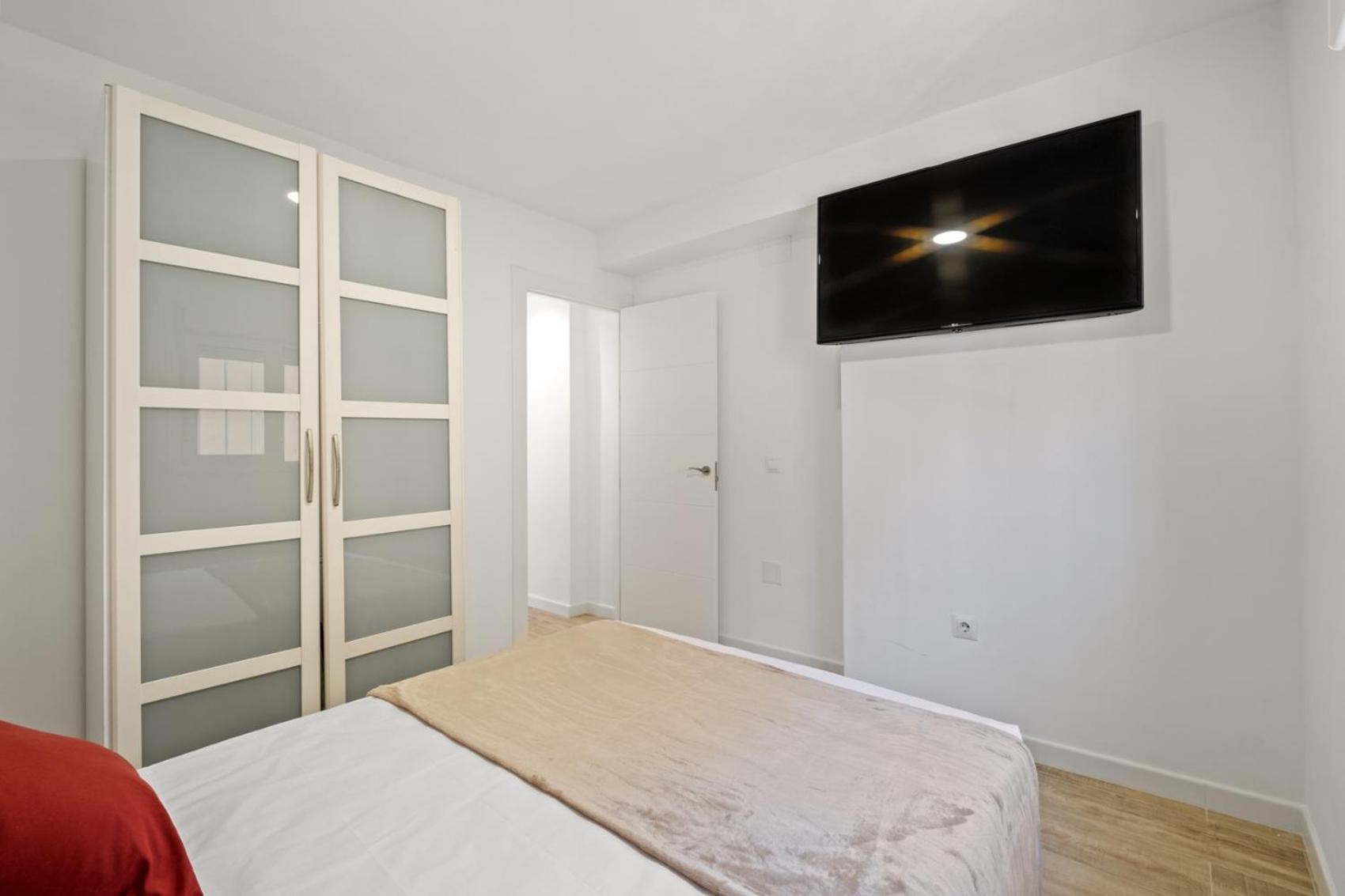 Apartamento En La Playa Con Terraza Malaga Bagian luar foto